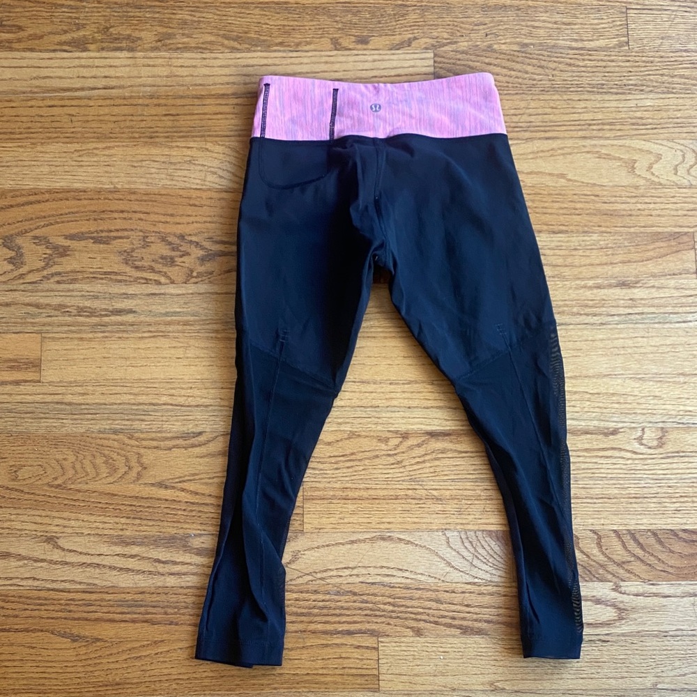 Lululemon Cropped Mesh Leggings Size 2